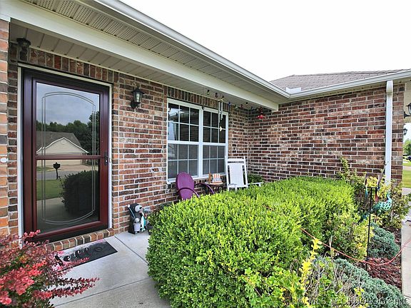 5th image of 9213 S 256th East Ave