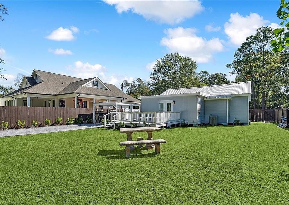 724 Lamarque St, Mandeville, LA 70448 MLS 2418903 Zillow