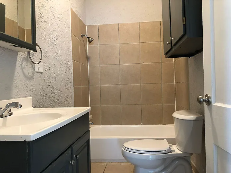 1132 W Cavalcade St — Photo 26