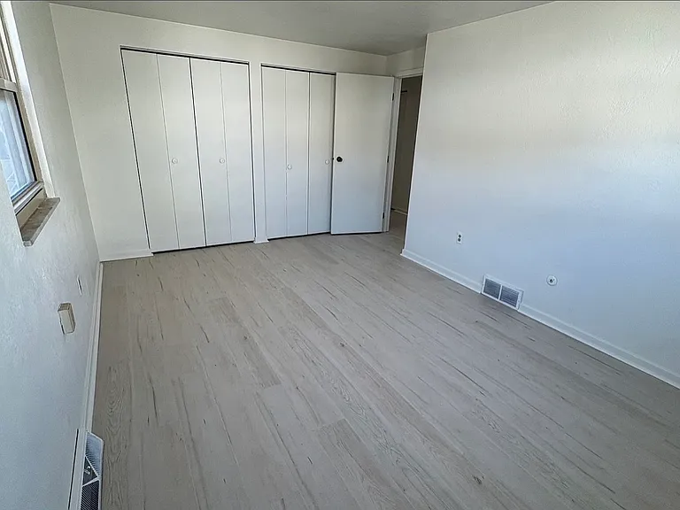 1966 W Beckert Ave #2 — Photo 2