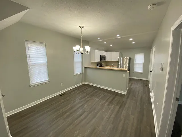 1011 Logan St SE — Photo 4