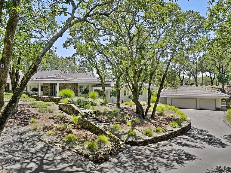 300 Shiloh Valley Ct — Photo 5