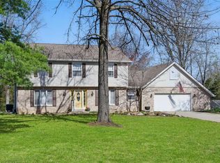 40 Village Ct, Saint Peters, MO 63376