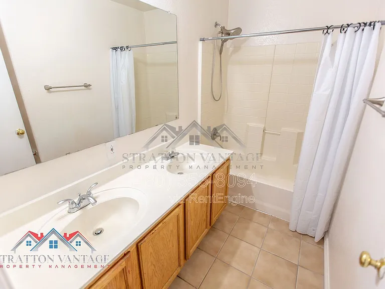 5706 N 74th Dr — Photo 23