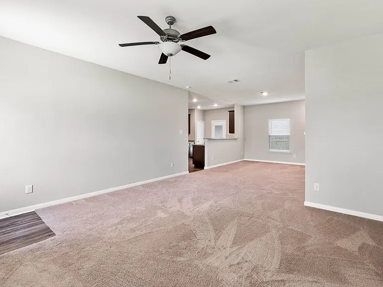 19300 Andrew Jackson St — Photo 4