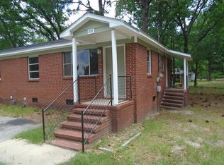 318 Old Shaw Rd, Fayetteville, NC 28303