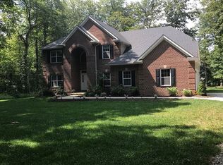 8340 Claus Rd, Amherst, OH 44001