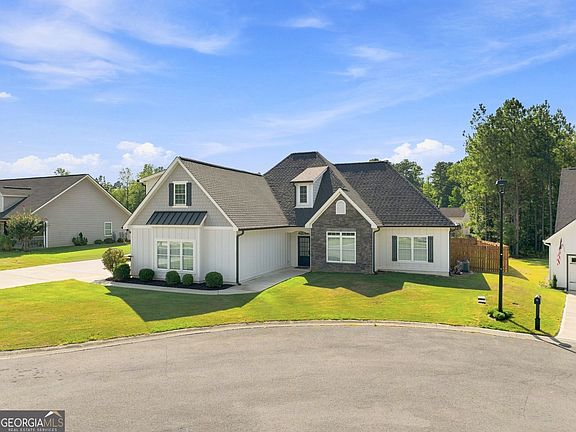 3rd image of 5 Ellen Ct