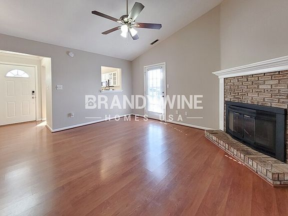 3rd image of 460 Polk Manor Dr