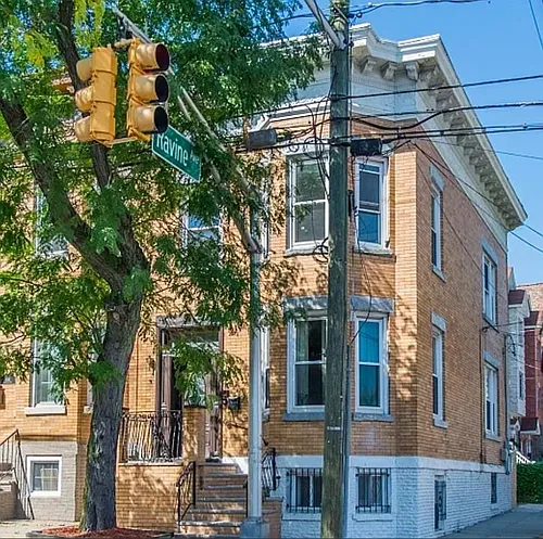 47 Webster Ave Photo 1
