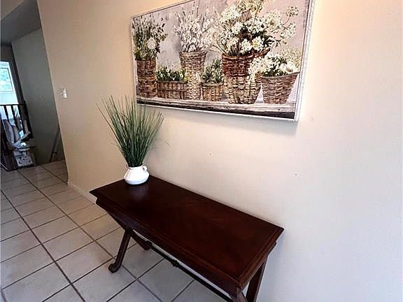 5th image of 24 Griffiths Dr #23