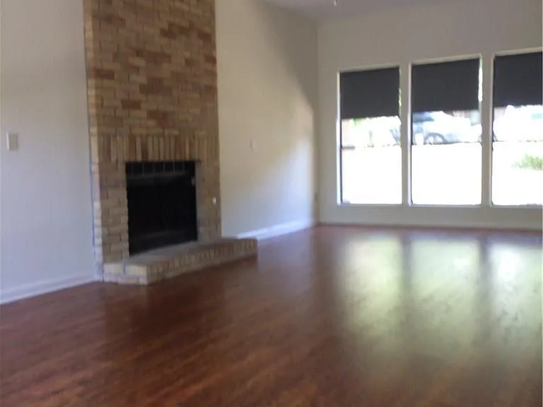 6604 Hart Ln #B — Photo 4