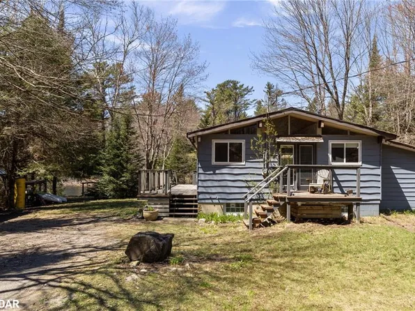 449 Balsam Chutes Rd, Huntsville, ON P0B 1L0