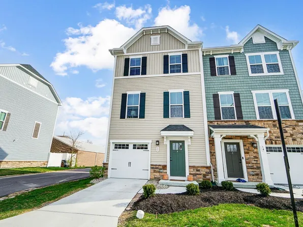 15 Wentworth Ln, Cincinnati, OH 45236