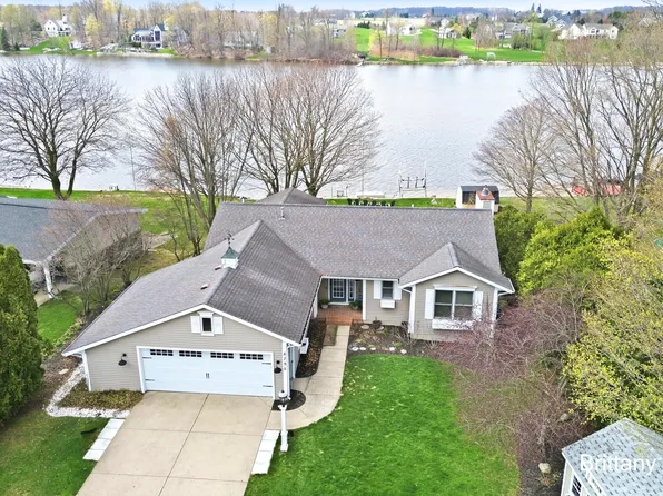 6795 N Noffke Dr, Caledonia, MI 49316