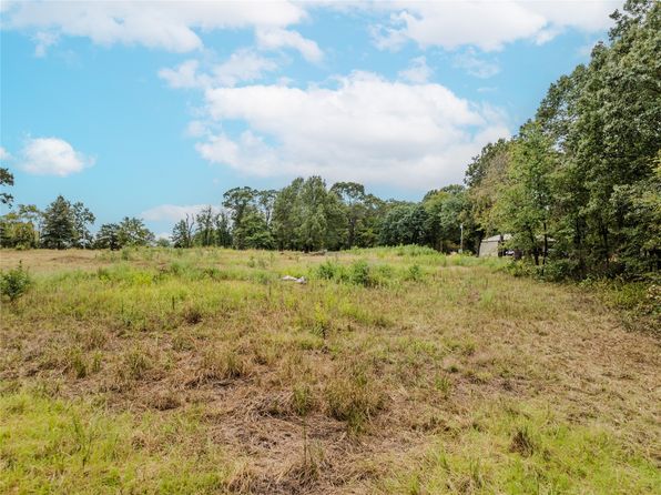 3227 E 2120th Rd, Hugo, OK 74743
