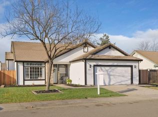 231 Sterling Grove Dr, Galt, CA 95632