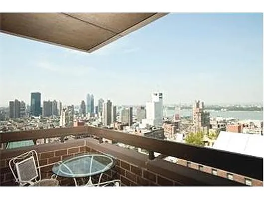 Rented by Douglas Elliman | media 34