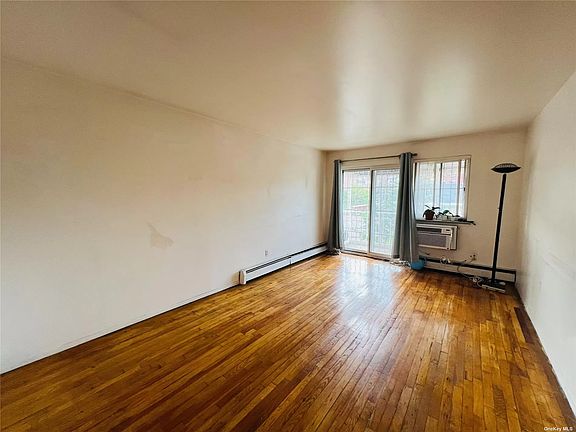 4th image of 8244 Pettit Ave
