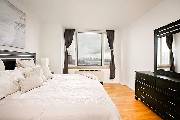 Rented by Keller Williams NYC | media 39
