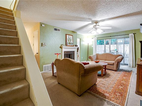 2nd image of 7446 E Northwest Hwy #120