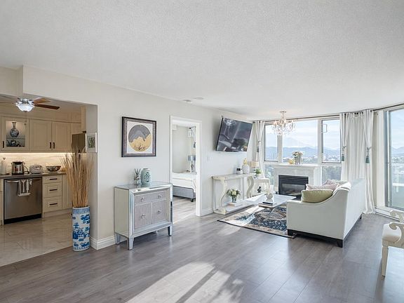 4th image of 5860 Dover Cres #307