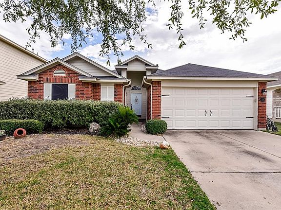 3rd image of 113 Pentire Way