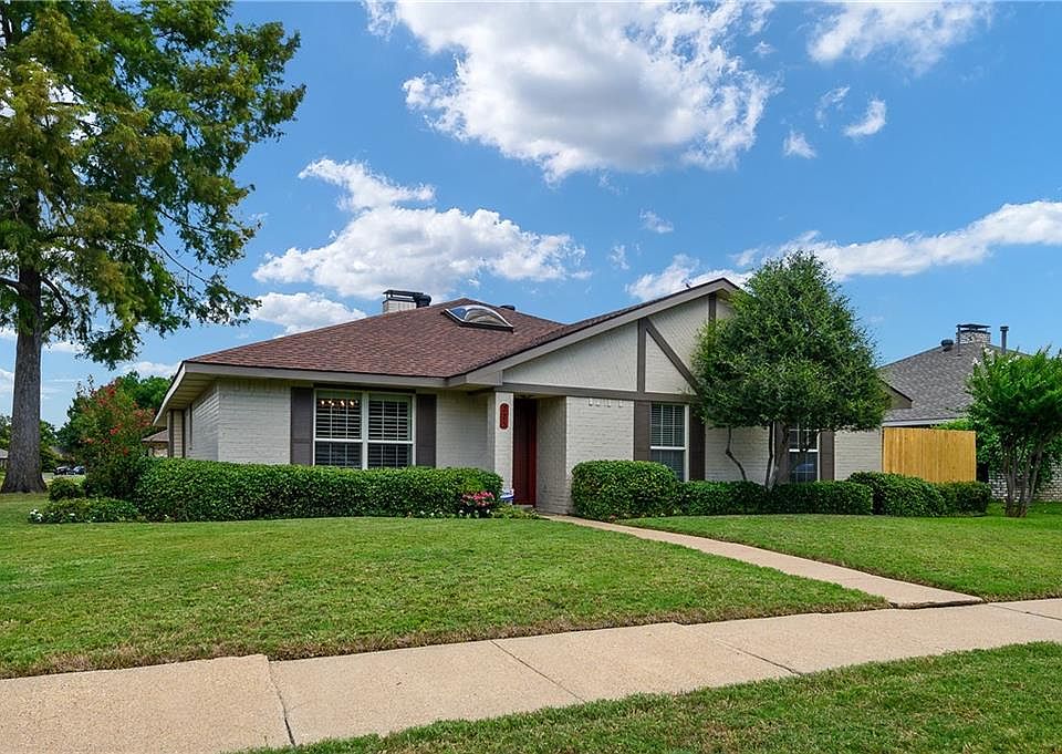 1st image of 225 Faircrest Dr