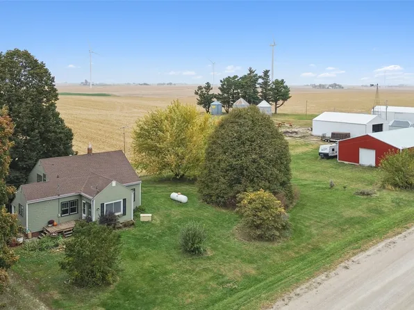 1495 Hickory Ave, New Sharon, IA 50207