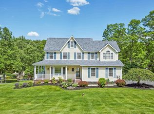 100 Dakota Dr, Hopewell Junction, NY 12533
