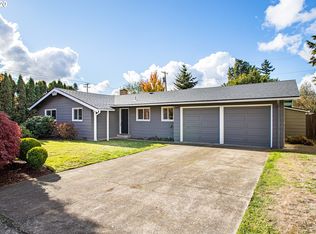 1728 Lake Dr, Eugene, OR 97404