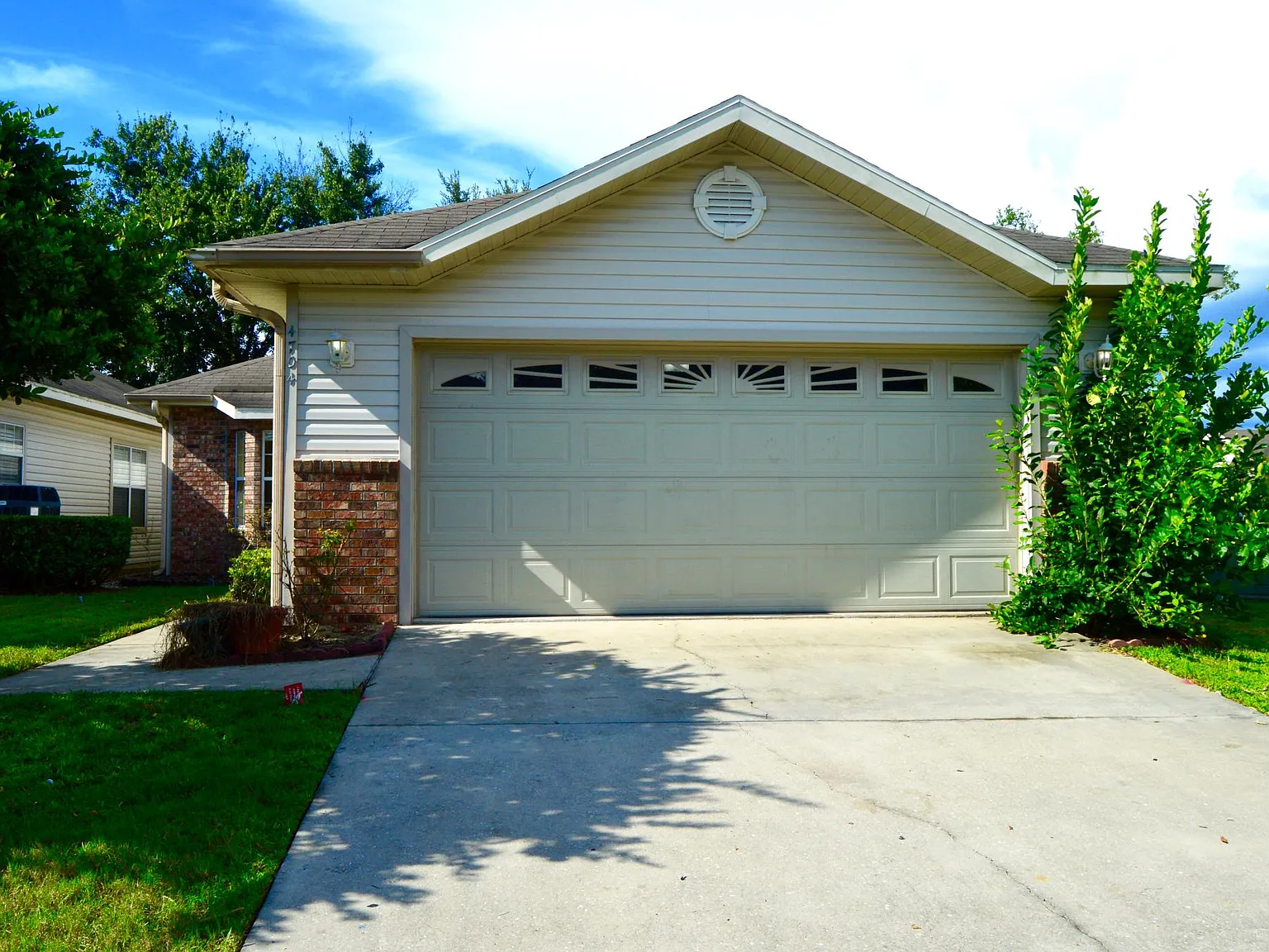 3 bed, 1545 sqft, $1,995 — Photo 2