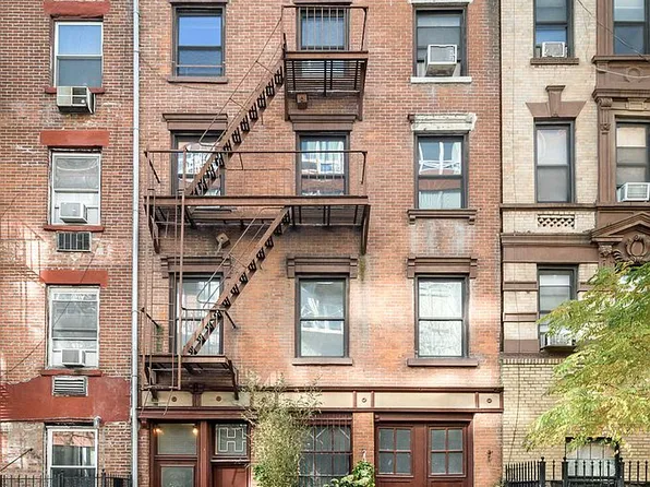 428 E 13th St #1, New York, NY 10009