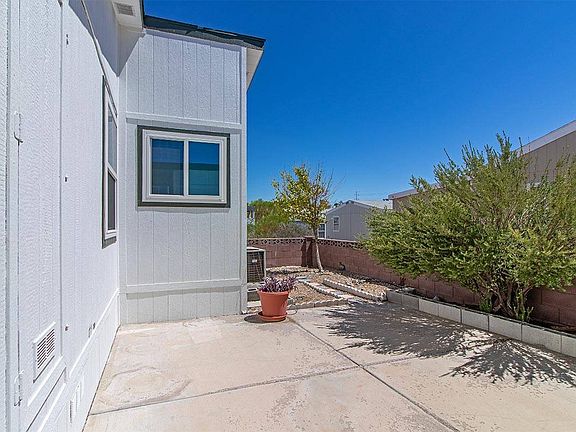 4th image of 8122 W Flamingo Rd Unit 243
