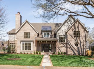 221 N Canterbury Rd, Charlotte, NC 28211