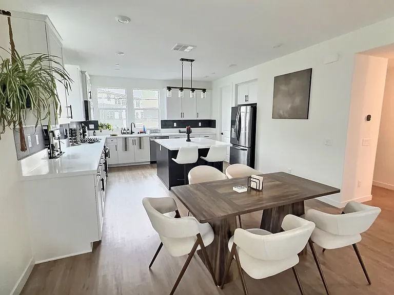 27589 Sanctuary Ct — Photo 3