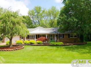42260 Clemons Dr, Plymouth, MI