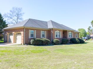 300 Morning Side Dr, Rossville, GA