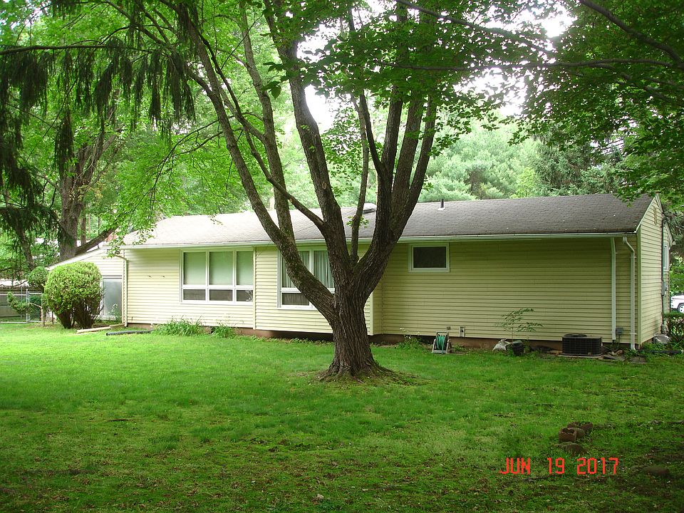 18 Lachmund Ct, Old Tappan, NJ 07675 Zillow