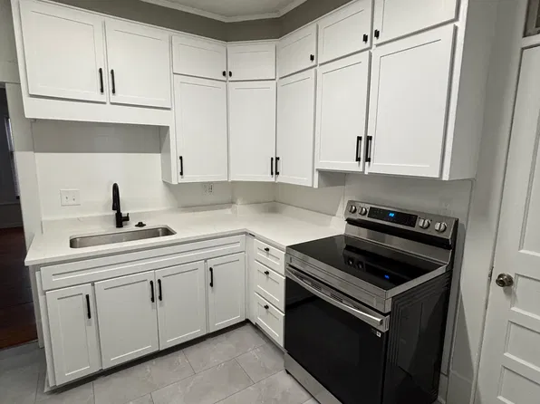 1219 Ohio St, Lawrence, KS 66044