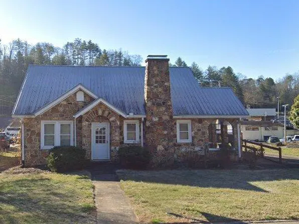 330 W Main St, Franklin, NC 28734