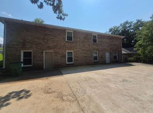 1 bed, 1.0 bath, 840 sqft, $850, Clarksville, TN 37040