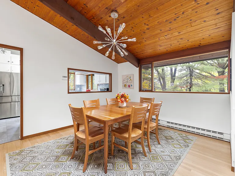 134 Rangeley Rd — Photo 4