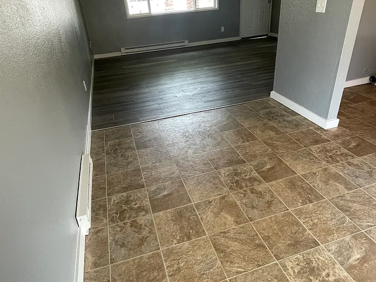 303 NW Cary St #303 — Photo 8