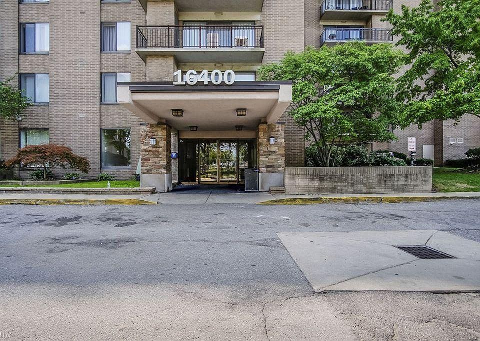 1st image of 16400 N Park Dr APT 400