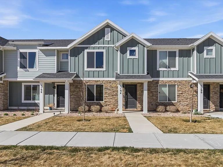 1194 W Summit Ridge Pkwy — Photo 23