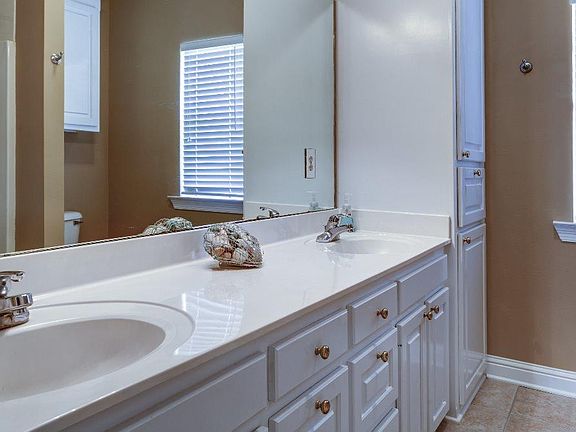3rd image of 15819 Cypress Point Ln