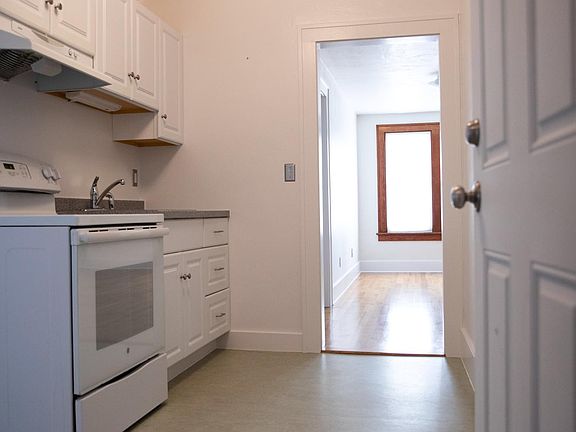 4th image of 701 Brooks St #E
