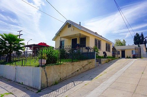 1st image of 3080 Guirado St