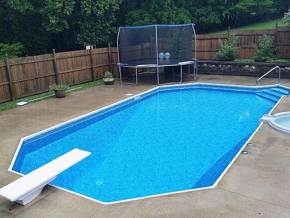 4th image of 110 Wooldridge Cir